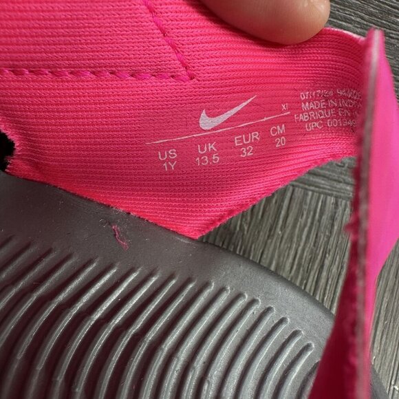 Nike Sunray Protect 2 Kids size 1Y Hot Pink Grey Water Shoes - Picture 8 of 8